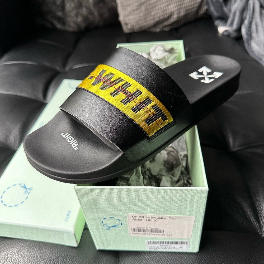 Men's Off-white Industrial Pool Slides